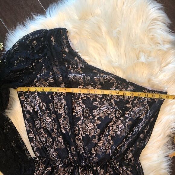 Bisou bisou blk w/shimmer gold cold arm blouse LG - Picture 8 of 8